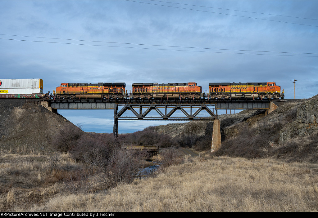 BNSF 6904